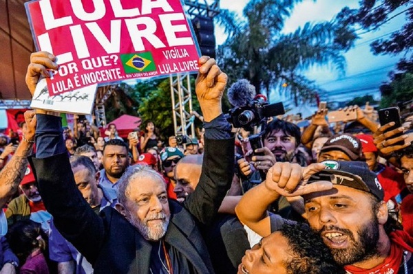 Brasil archiva una de las investigaciones contra Lula da Silva