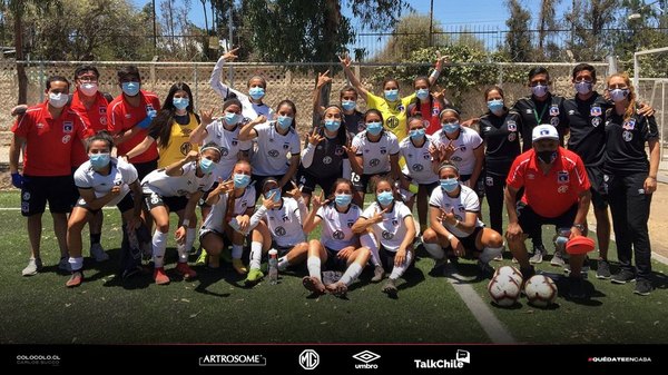 Fabiola Sandoval anota, Colo Colo golea y avanza a 'semis'