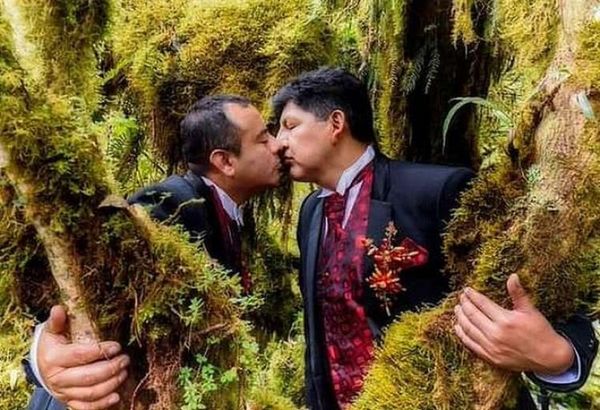 La larga lucha de David y Guido para ser la primera unión de personas del mismo sexo reconocida en Bolivia