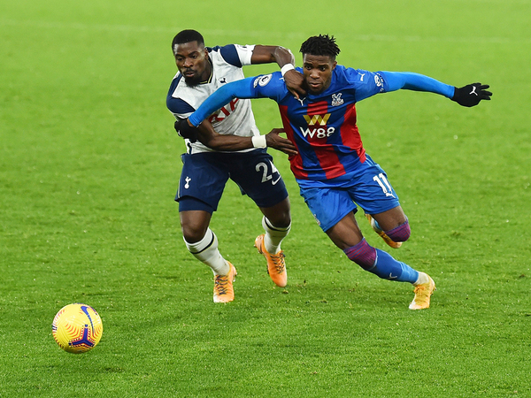 Tottenham no pasa del empate en su visita al Crystal Palace