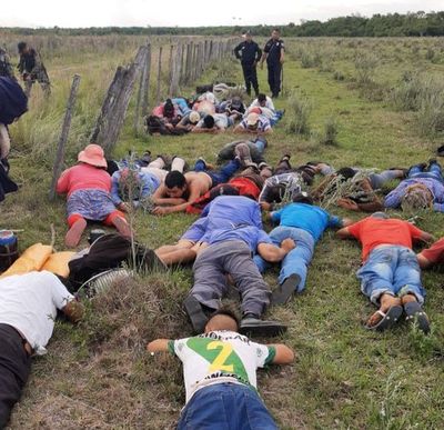 Incidentada ocupación en Caazapá deja un policía herido - Nacionales - ABC Color