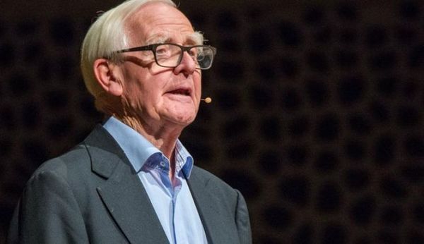 A los 89 años falleció el autor británico John Le Carré