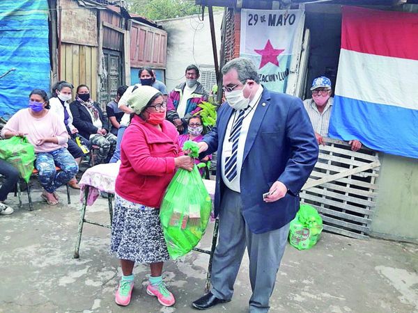 Ayuda a paraguayos en cuatro países absorbió el 66% de fondos sociales