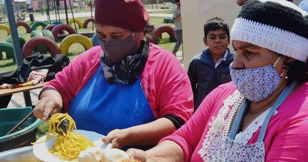 La Nación / Sin polladas y sin tallarinadas no se accede a servicios de Salud