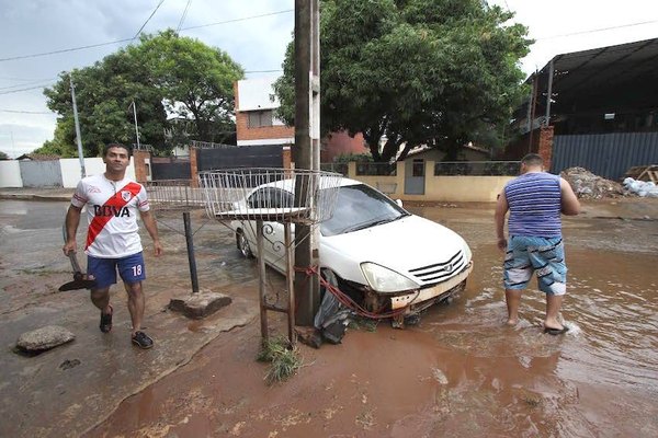 Crónica / PRESOS DEL RAUDAL. La “batalla” de sobrevivir a las tormentas