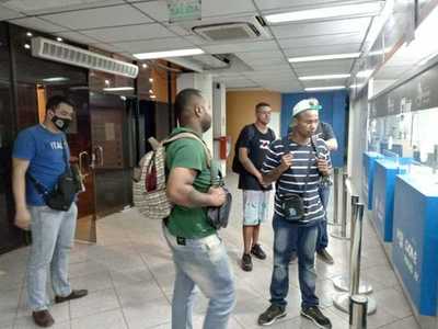 Expulsan a cinco brasileños por ingreso ilegal al país