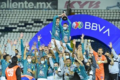 León gana y arrebata el título a los Pumas de Iturbe y González