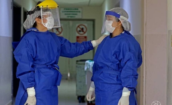 HOY / Enfermera fallecida por COVID es un posible caso de reinfección