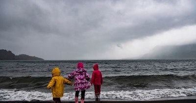 La Nación / Cae la lluvia a pocas horas del eclipse total de sol del sur de Chile