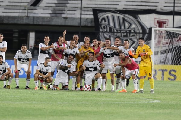 Dos técnicos campeones con Olimpia rindieron homenaje al 'Emperador'