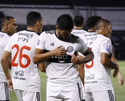 Jorge Recalde y su obra de arte, en el gol para aplaudir