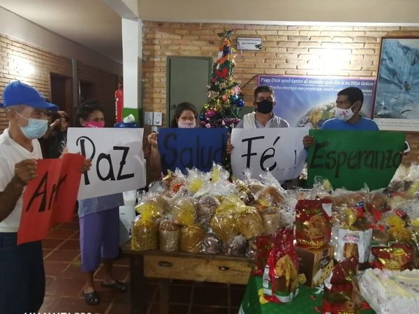 Superó al cáncer y ahora colecta panes dulces para hospitales