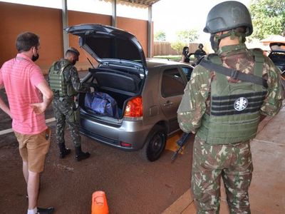Ejército brasileño inicia controles de vehículos y personas en Foz de Yguazú