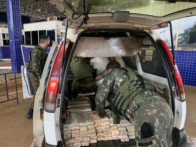 Caen dos paraguayos con marihuana en Foz de Yguazú - ABC en el Este - ABC Color