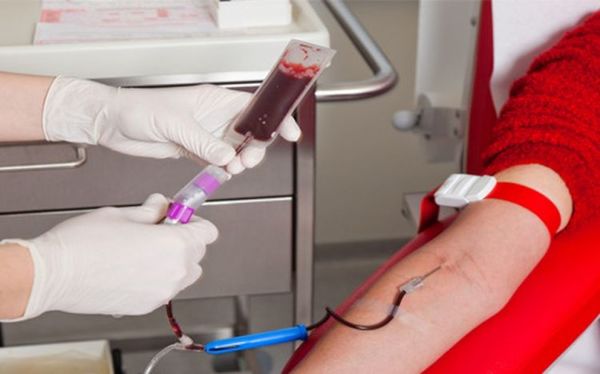 Donar sangre como “regalo de Navidad”