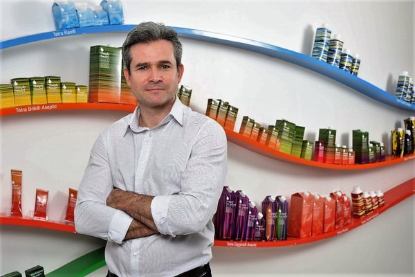 Tetra Pak revoluciona sus envases con un código futurista de trazabilidad y garantía certificada - La Mira Digital
