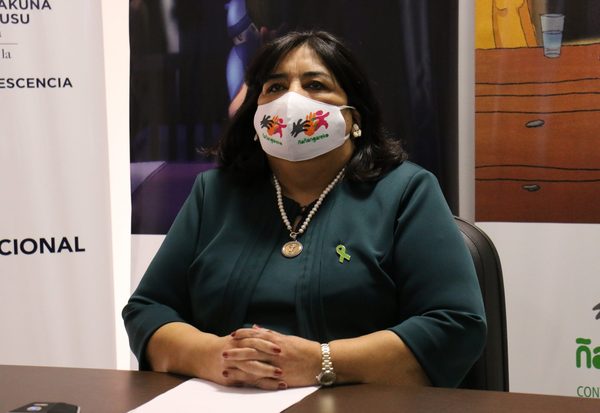 Teresa Martínez: "creo que no tengo motivos para irme, tengo el apoyo del Presidente”