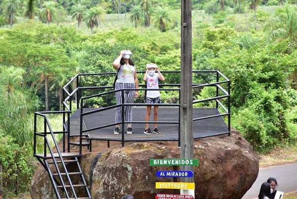 Santa Rosa: inauguran mejoras en atractivo natural de Itapyporé