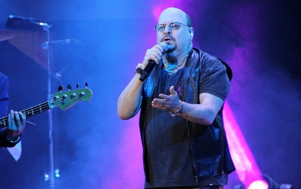 Crónica / Muere de Covid cantante de "Roupa Nova"