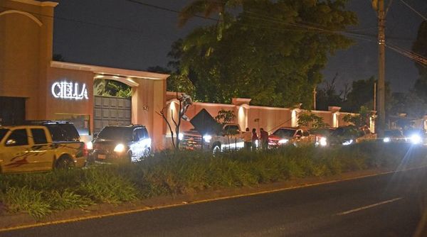 Cumpleaños de Edgar Melgarejo con nulo cumplimiento del protocolo sanitario - Nacionales - ABC Color
