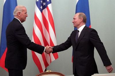 Putin felicita finalmente a Biden por su victoria en las elecciones - Mundo - ABC Color