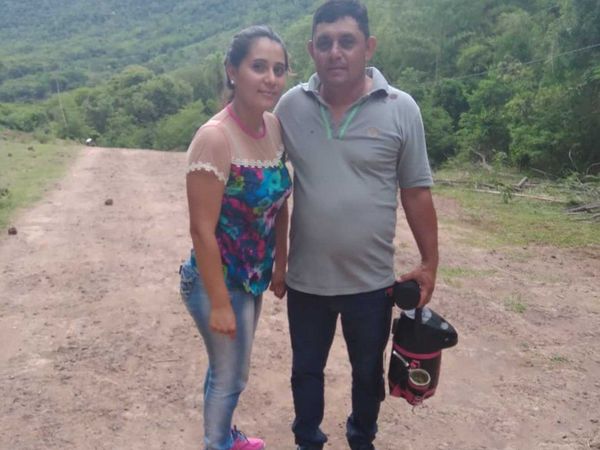 Conoció a su papá tras 24 años y le llevó al Yvytyruzú