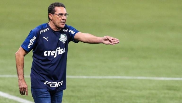 HOY / Hospitalizan a Vanderlei Luxemburgo tras dar segundo positivo por COVID-19