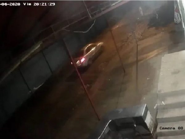 Investigan a detenida que trasladó cuerpo de mujer hallada muerta en Lambaré · Radio Monumental 1080 AM