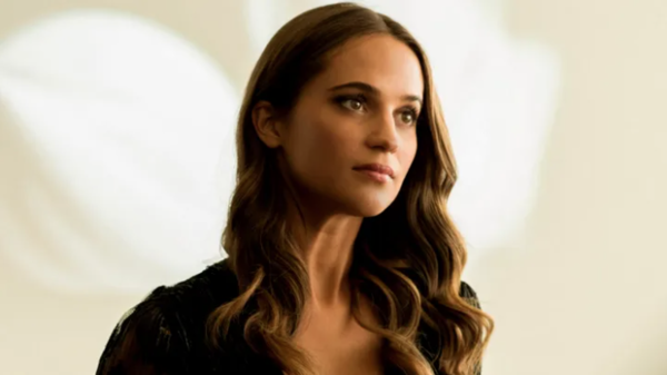 HOY / Alicia Vikander y Olivier Assayas llevarán "IRMA VEP" a HBO