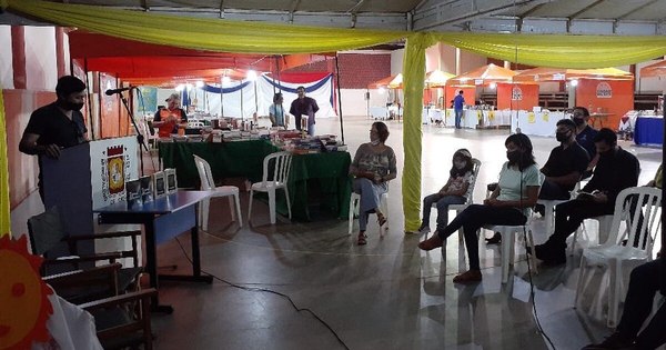 La Nación / Feria del libro en modo Covid se desarrolla en CDE