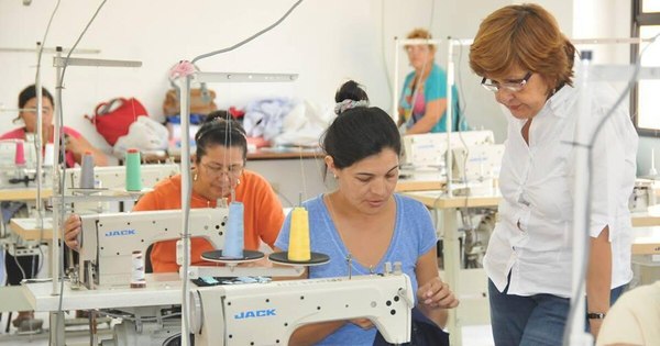 La Nación / Lanzarán cursos técnicos gratuitos de puestos más demandados en Alto Paraná