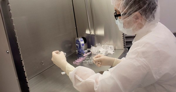 La Nación / OMS discute con Pfizer y Moderna sobre acceso a vacunas antiCOVID-19 en países pobres