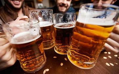 Salud analiza restricciones sobre viajes internos y al consumo de alcohol - ADN Digital