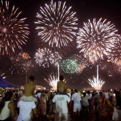 Rebrotes de covid-19 en Brasil: Río de Janeiro canceló su tradicional fiesta de fin de año