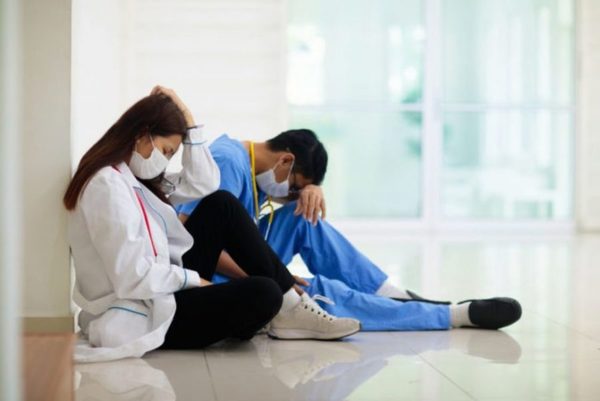 Sindicato de médicos analizan pedir intervención