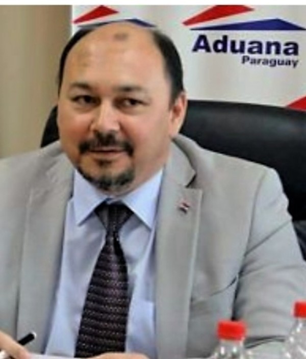 Denuncian que director de ADUANAS quiere PERJUDICARA a comercio de CDE