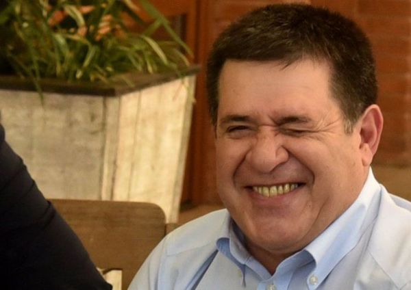 Grupo Cartes compra la cadena de farmacias Farmacenter