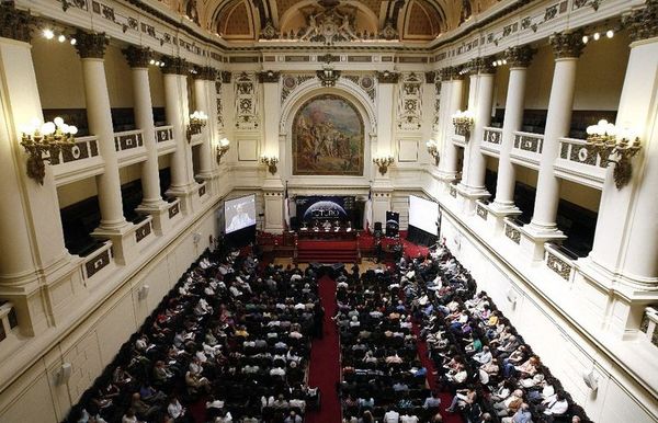 Congreso chileno aprueba 17 escaños indígenas para redactar nueva Constitución - Mundo - ABC Color