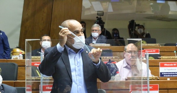 La Nación / Uso obligatorio de tapabocas, aprobado