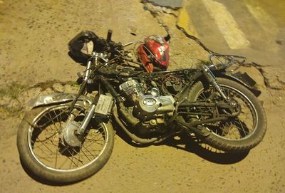 Motociclista muere y su hijo queda gravemente herido tras choque frontal - Nacionales - ABC Color