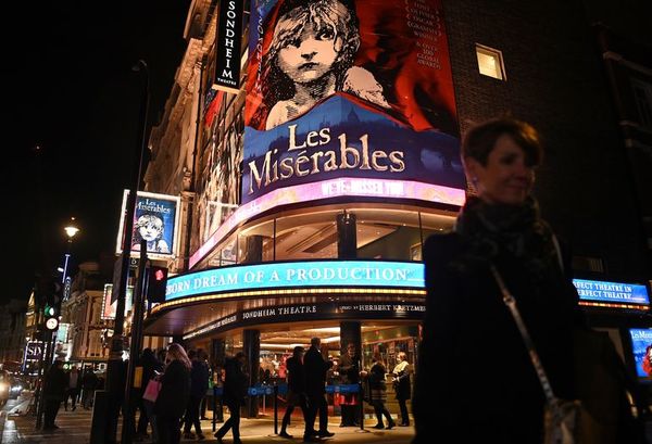 Londres cierra de nuevo cines, teatros y restaurantes debido a pandemia - Mundo - ABC Color