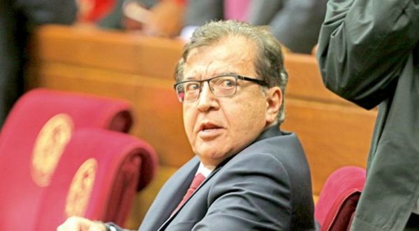 Nicanor repartió US$ 70 millones en ayuda social que no transparenta