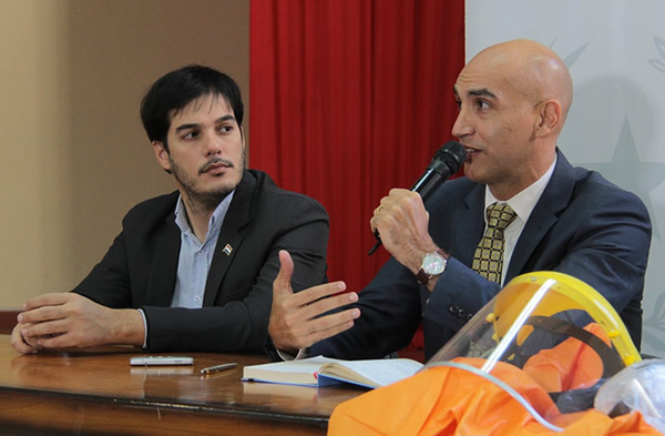 Encuesta revela que solo el 35% está contento con la gestión de Salud Pública - Megacadena — Últimas Noticias de Paraguay