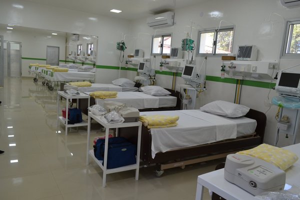 UTI del Hospital de Fram no opera por falta de recursos humanos · Radio Monumental 1080 AM