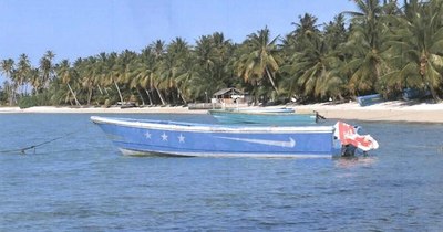 La Nación / Un barco lleno de cocaína encalla en las Islas Marshall