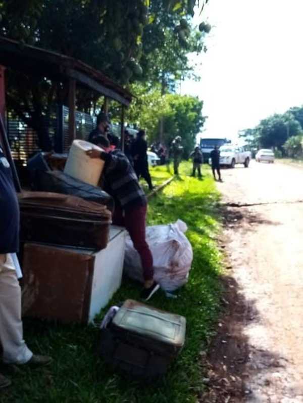 Frustran desalojo de una familia que habita la finca 66 de CDE