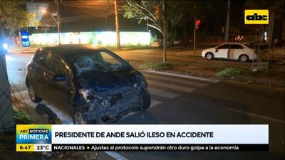 Presidente de la ANDE salió ileso de un accidente - ABC Noticias - ABC Color