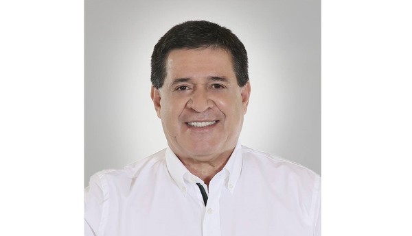 Cartes ‘se va de compras’ y adquiere la cadena de farmacias Farmacenter