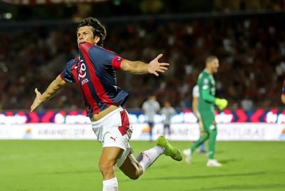 ¿Nelson Haedo Valdez tendrá nuevo club paraguayo?