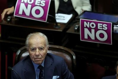 Expresidente argentino Menem internado por una infección urinaria - Mundo - ABC Color